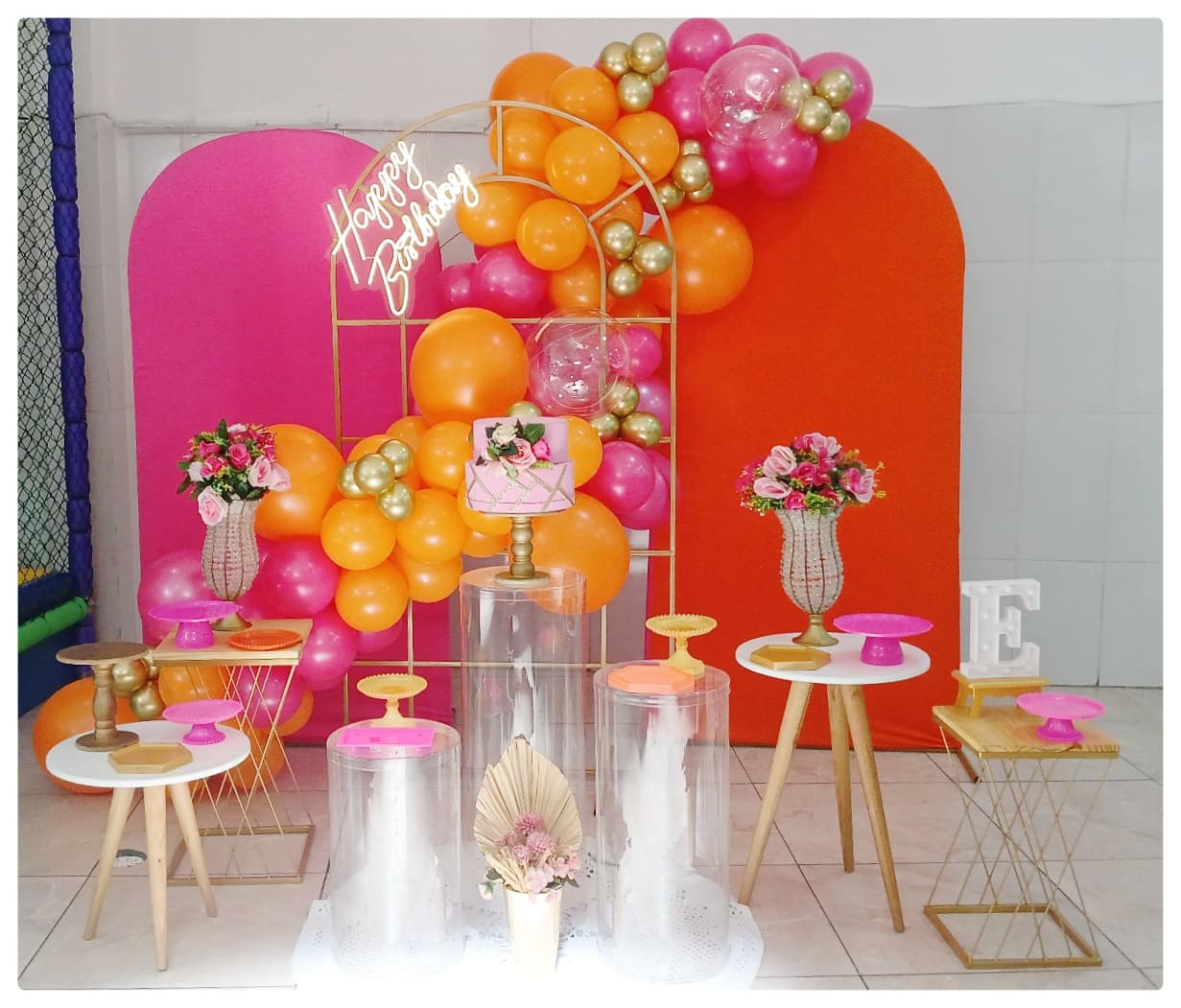 Decoração pink e laranja